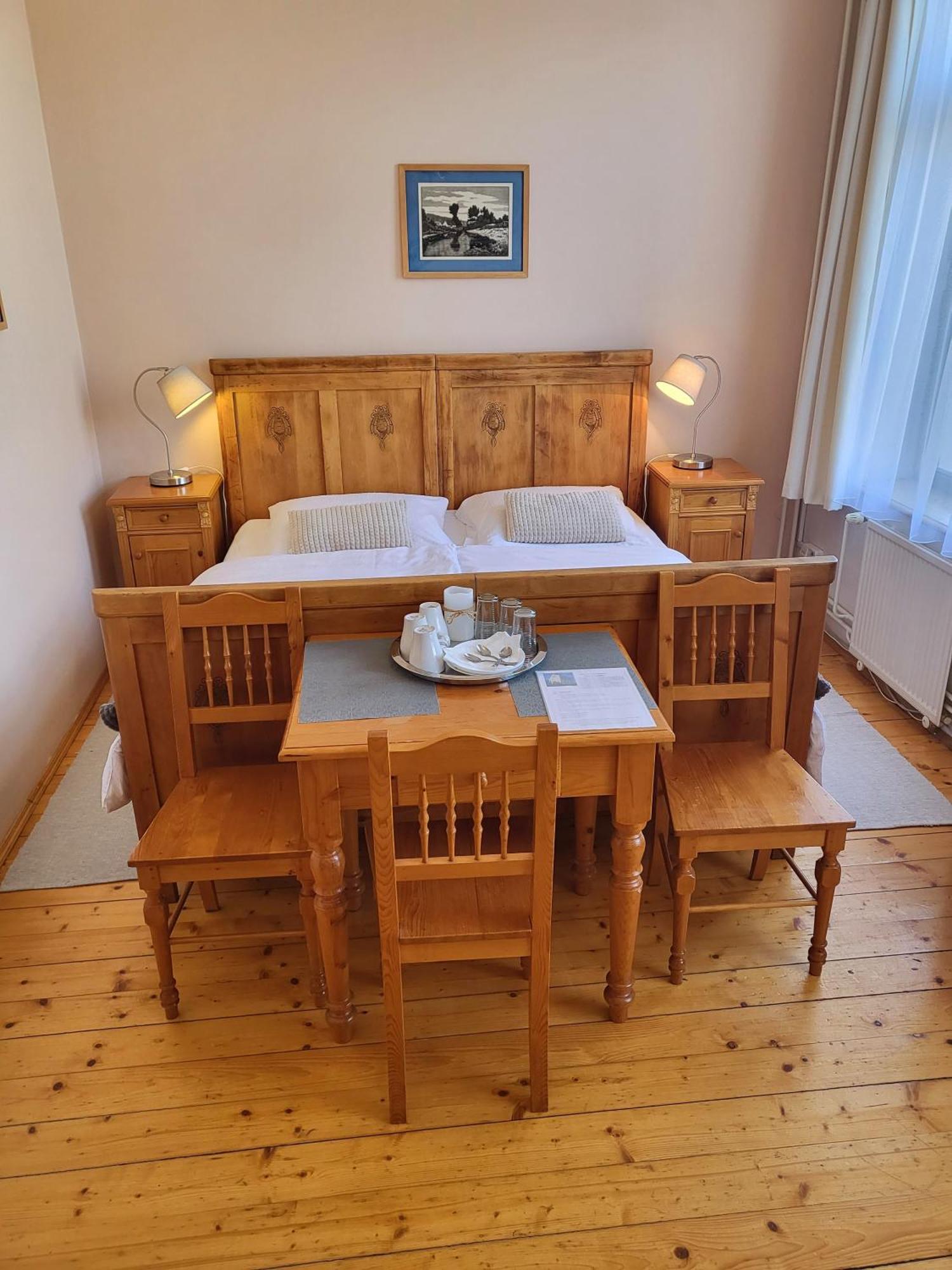 Penzion Bazalka Jablonec nad Nisou Extérieur photo