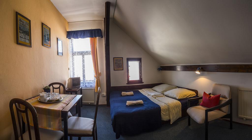 Penzion Bazalka Jablonec nad Nisou Extérieur photo